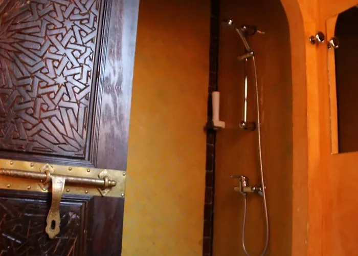 Riad Merzouga, 8 Au Village Naturiste Couple Only 3*