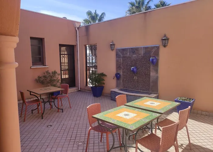 Merzouga, 8 Au Village Naturiste Couple Only Agde