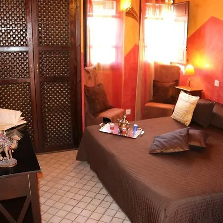 Merzouga, 8 Au Village Naturiste Couple Only Agde