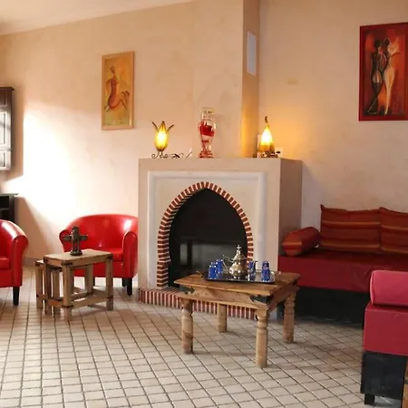 Riad Merzouga, 8 Au Village Naturiste Couple Only 3*
